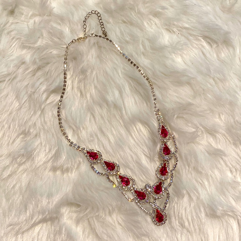 Pink rhinestone jewelry necklace